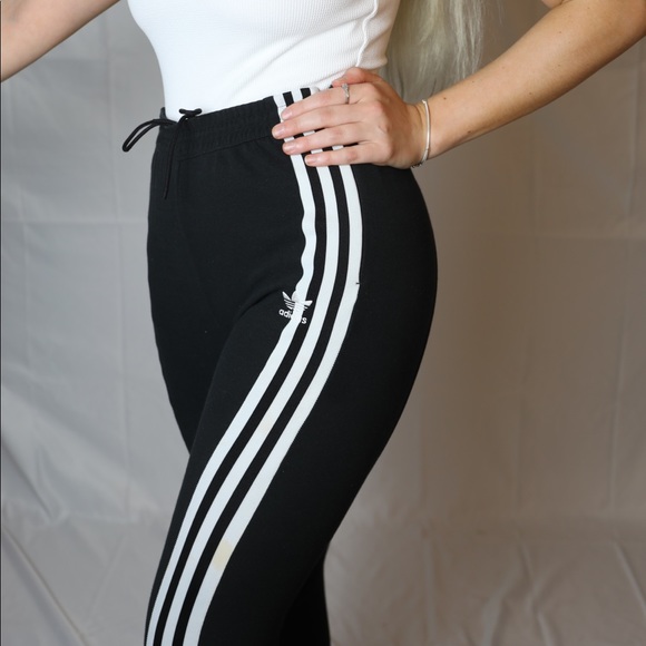 Adidas UO exclusive black 3 stripe track pants - Picture 4 of 5